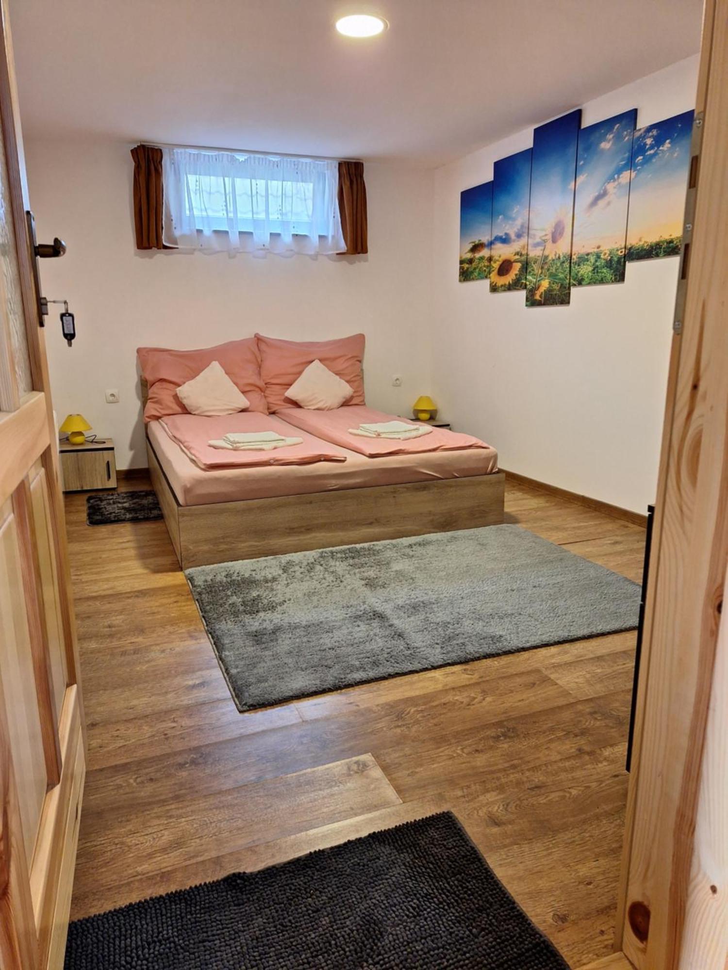 Zalan Vendeghaz Hotel Csaszartoltes Bagian luar foto